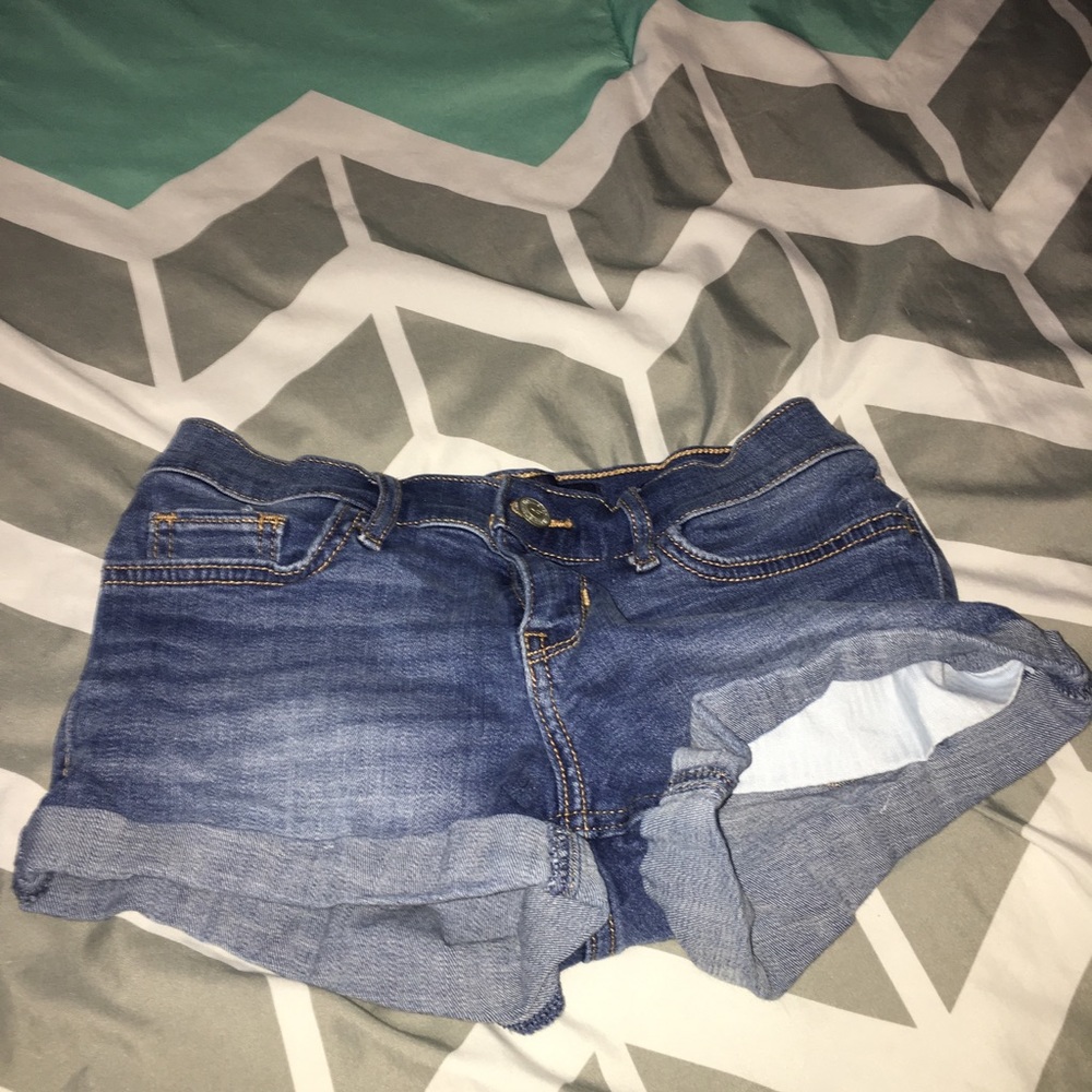 Hollister stretchy shorts 00